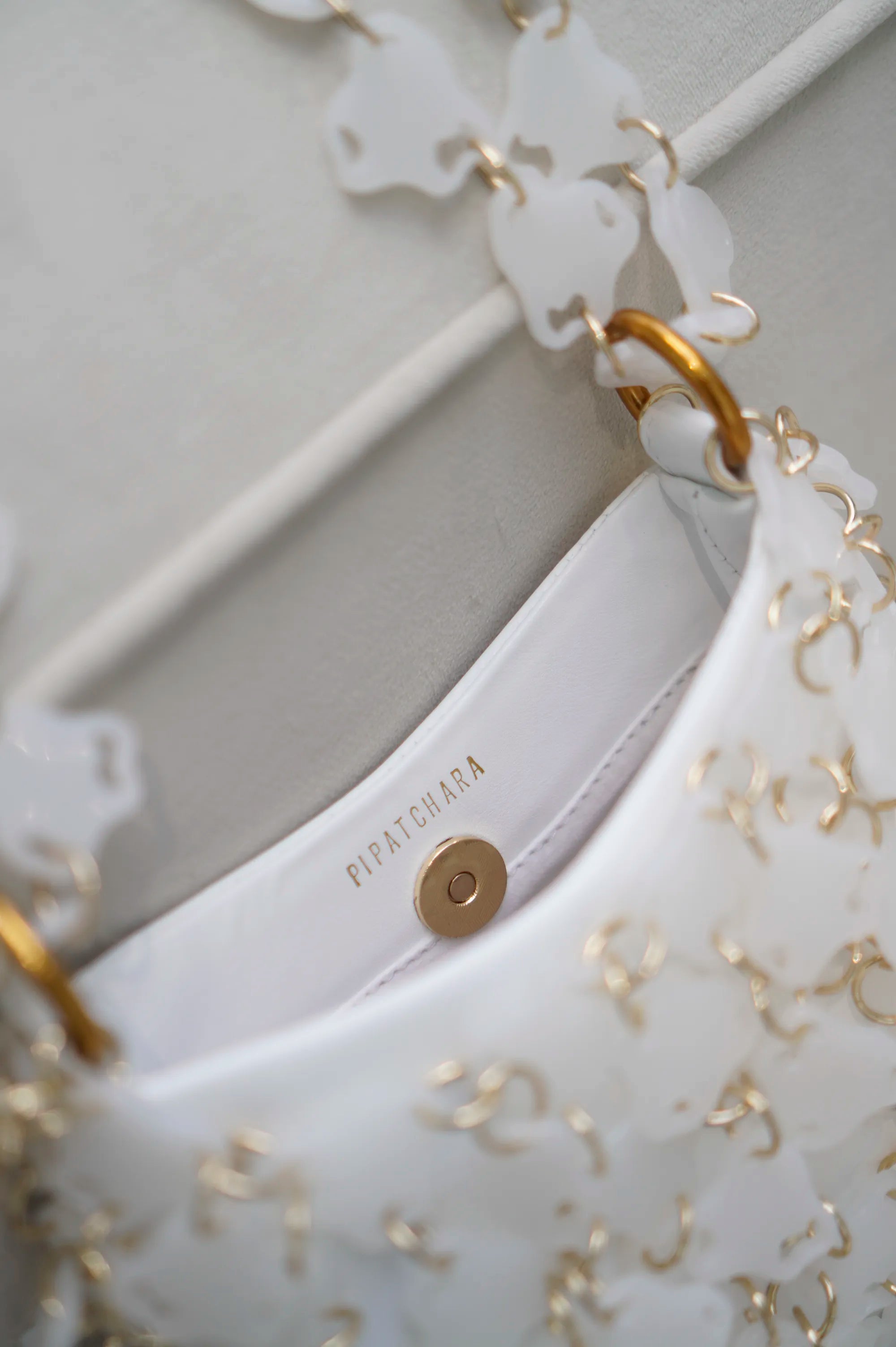 Infinitude Jade Bag(Clear White)